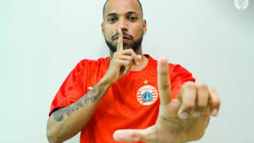 Gustavo Almeida Diperpanjang Kontraknya Bersama Persija Jakarta