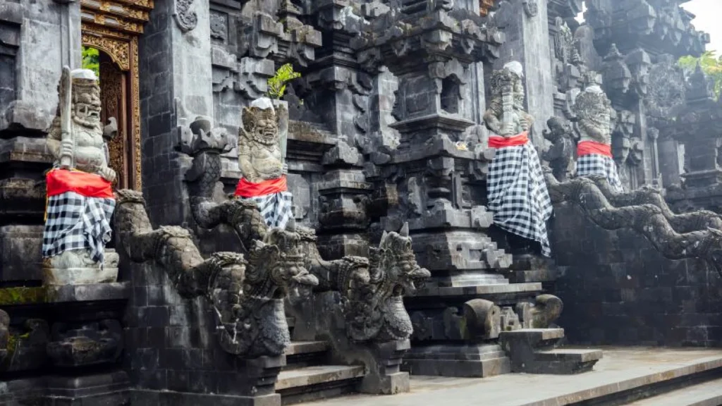 Pembatalan Penerbangan di Bandara Ngurah Rai Pasca Erupsi Gunung Lewotobi