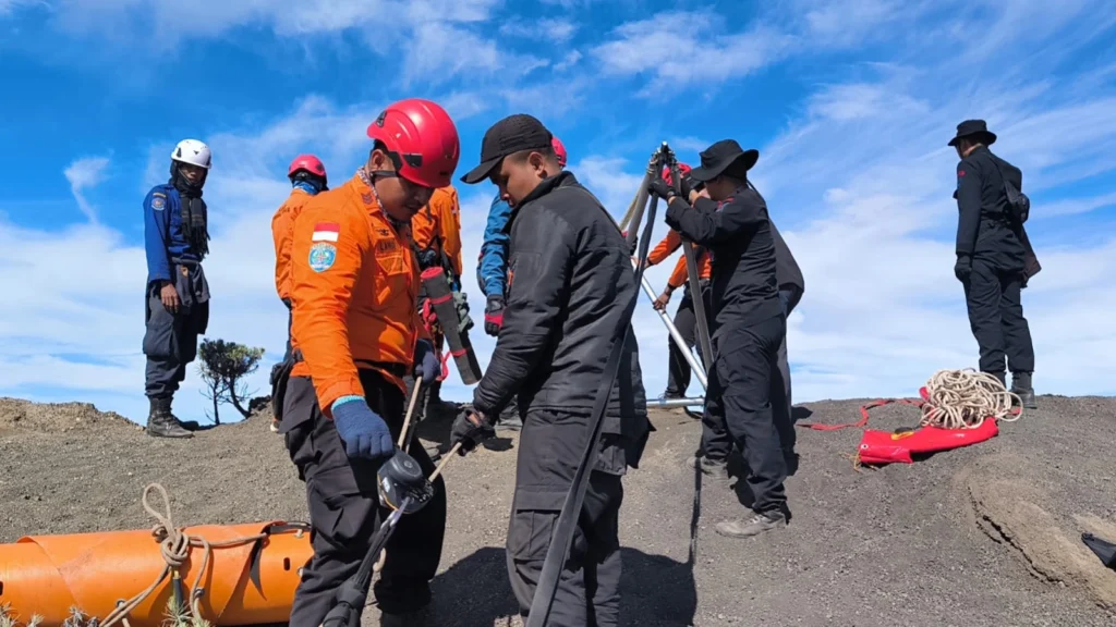 Istana Konfirmasi Evakuasi Pendaki Brasil dari Gunung Rinjani