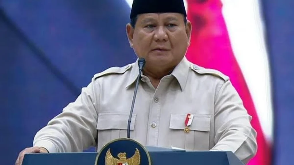 Prabowo Sebut Ada Rekayasa di Balik Gerakan 'Indonesia Gelap'