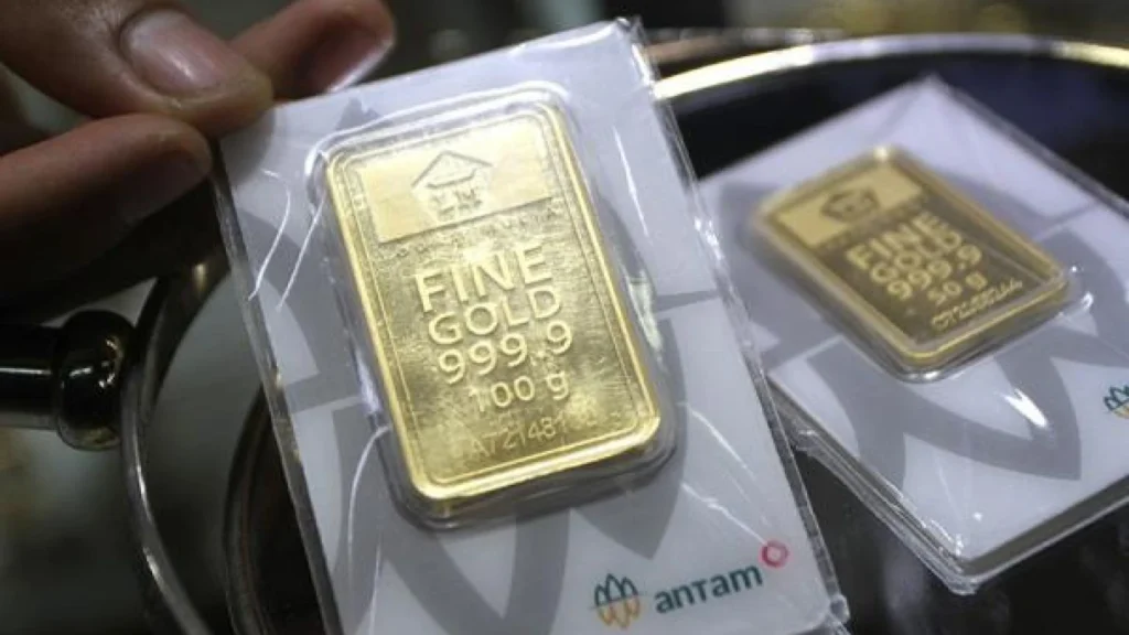 Penurunan Harga Emas Antam Terkait Pemangkasan Tarif Impor AS