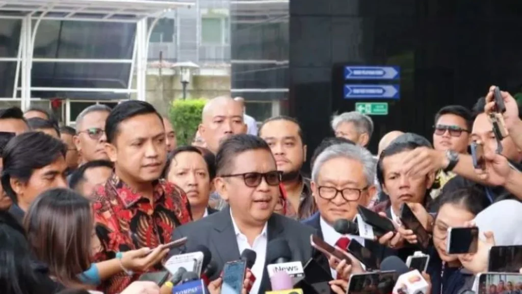 Hasto Kristiyanto Terlibat Komunikasi Rahasia dengan Buron Kasus Korupsi